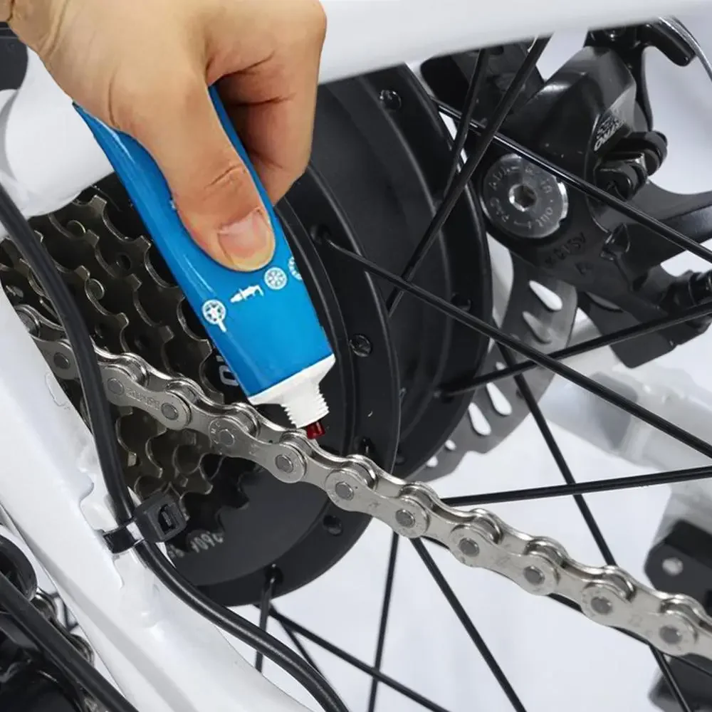 Smar do konserwacji motocykli  – Motorcycle Gear Oil recenzja i cena